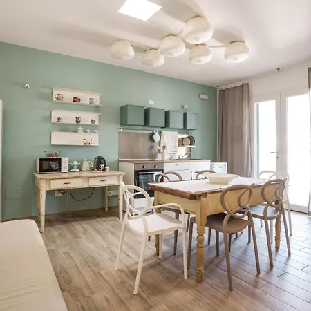 Marisciu Holiday home *